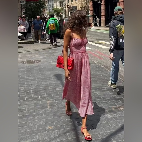 Doen Belline Sun Dress in Red Gingham - Picture 4 of 9